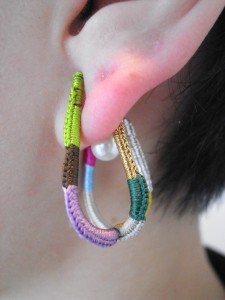 立体的なしずく型に中にパールがのぞく,,,