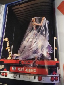 このドレスも好きですね〜。