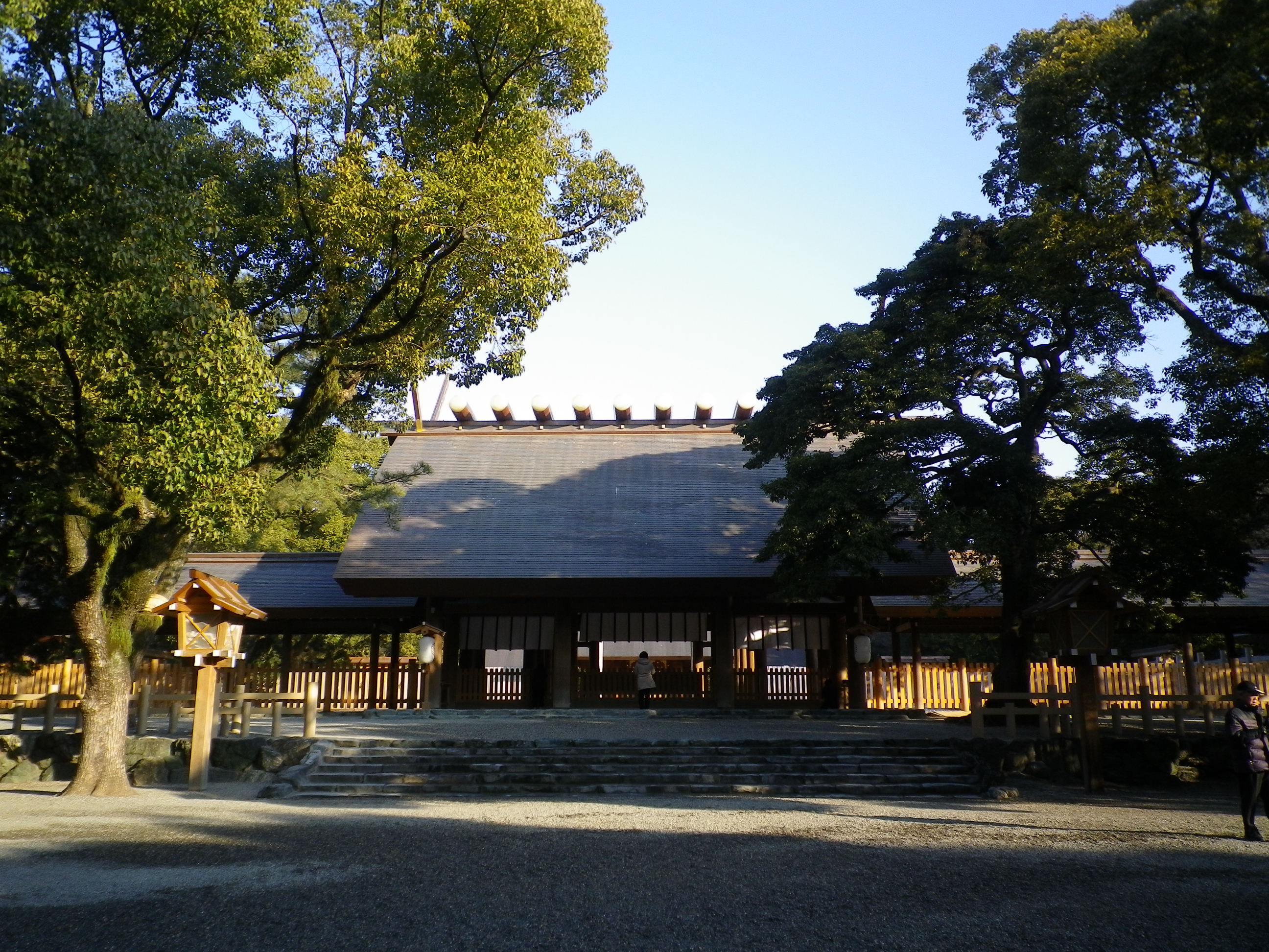 荘厳な雰囲気で,,,,,,